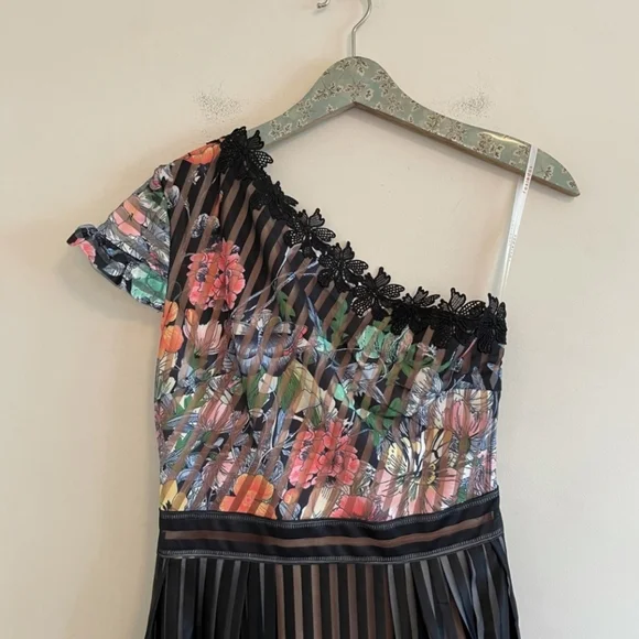 NWT Foxiedox Flora One Shoulder Midi Dress Black - Picture 3 of 7